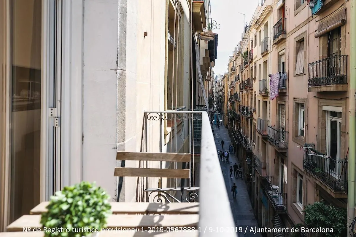 Apartment La Rambla - Catalonia Square Apt 4Bd-2Bth Barcelona Spain