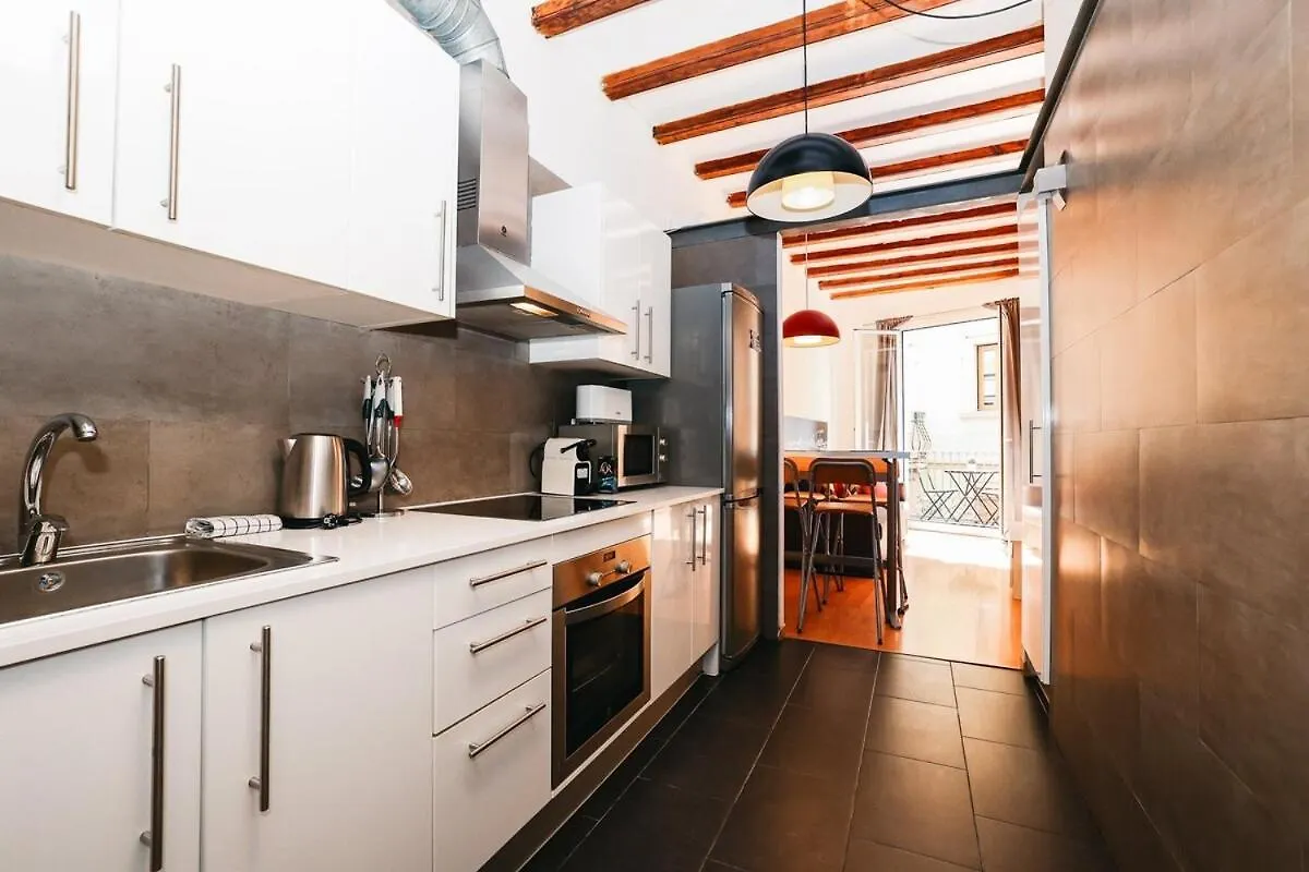 La Rambla - Catalonia Square Apt 4Bd-2Bth Barcelona