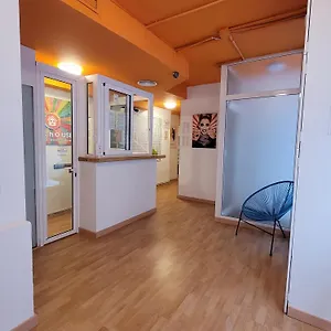 Hostel Arc House Gracia, Barselona
